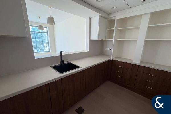 2 Bedroom | Vacant | Upgraded | Marina View