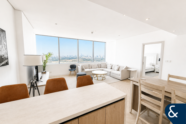 Spacious | Beautifully Upgraded | Vacant