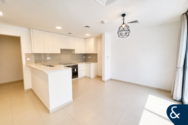 Spacious Townhouse | 3 Bed + Maid