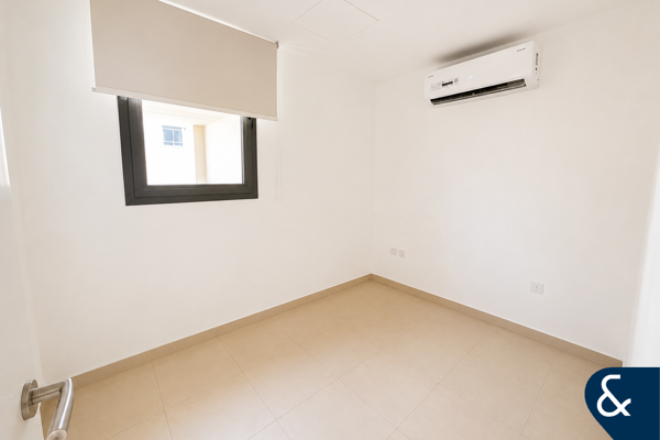 Spacious Townhouse | 3 Bed + Maid