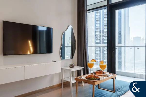 Large Layout | Vacant | Flexible On Cheques