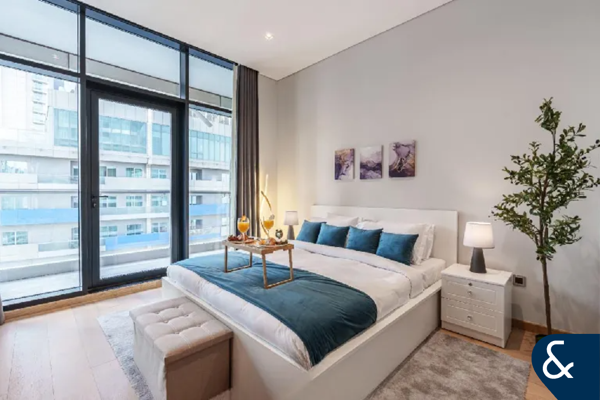 Large Layout | Vacant | Flexible On Cheques