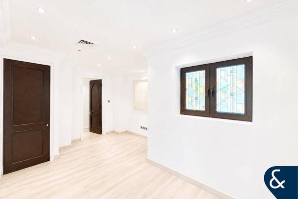 Fully Upgraded | Large Study | Outdoor Garden