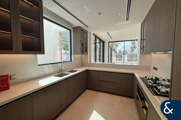 Prime Location | Mortgageable | Large Plot