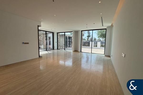 Prime Location | Mortgageable | Large Plot