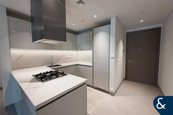 1 Bed Plus Study | 900 sq ft | Brand New