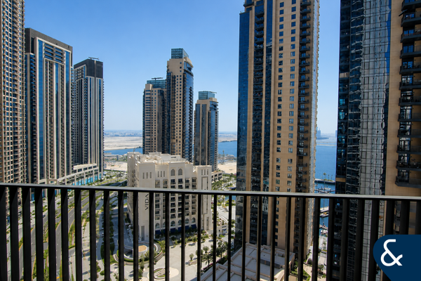 Two Bedrooms | Vacant | Sea Views |