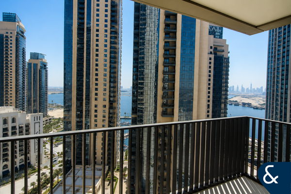 Two Bedrooms | Vacant | Sea Views |