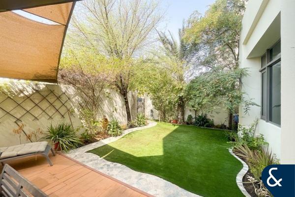 Single Row |Park Backing| Beautiful Location