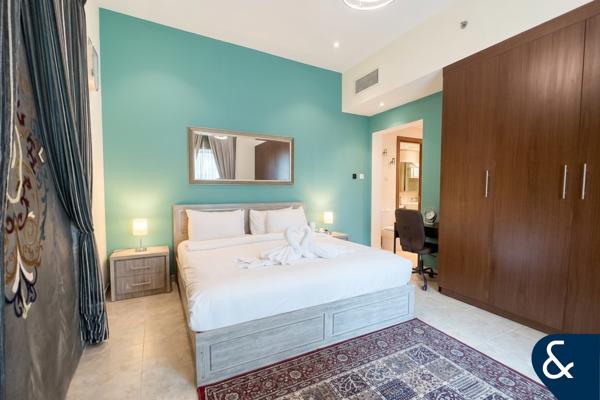 VOT | Private Balcony | Good Location | 2 Bed