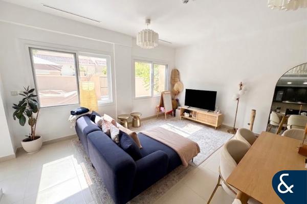 Multiple Cheques | Great Location | Type C