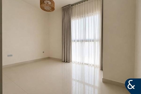 Vacant On Transfer | Upgraded | Corner Unit