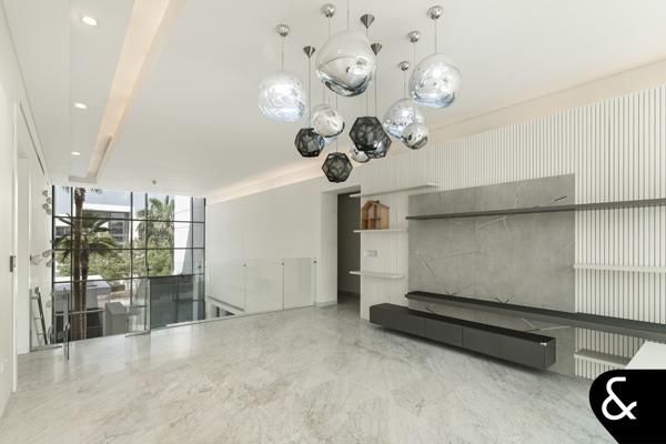 Fully Renovated Villa with Burj Khalifa Views - Image 19