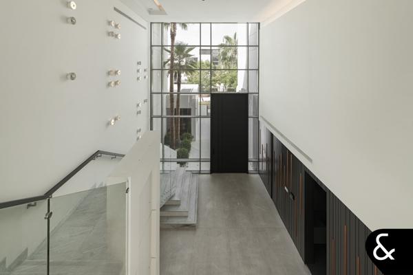 Fully Renovated Villa with Burj Khalifa Views - Image 20