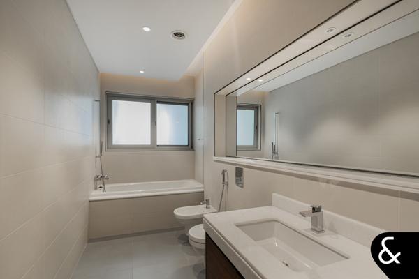 Fully Renovated Villa with Burj Khalifa Views - Image 23