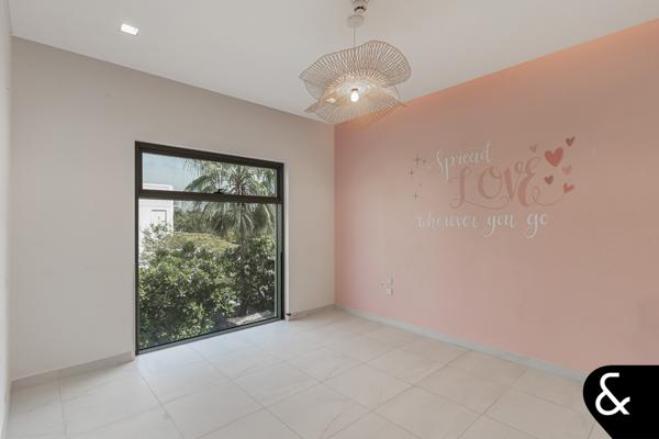 Fully Renovated Villa with Burj Khalifa Views - Image 25