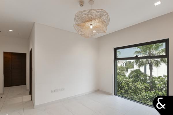 Fully Renovated Villa with Burj Khalifa Views - Image 26