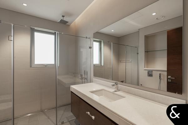 Fully Renovated Villa with Burj Khalifa Views - Image 27