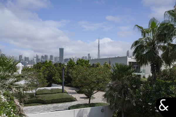 Fully Renovated Villa with Burj Khalifa Views - Image 30