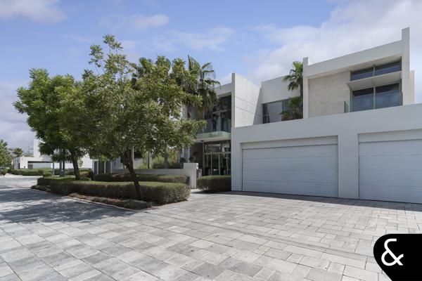 Fully Renovated Villa with Burj Khalifa Views - Image 42