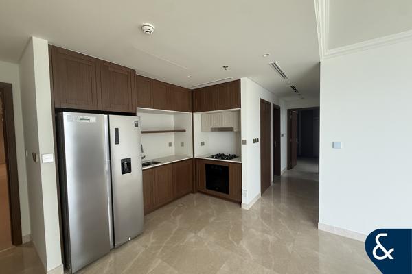 Corner Unit | Large Layout | Sea view | 2 Bed