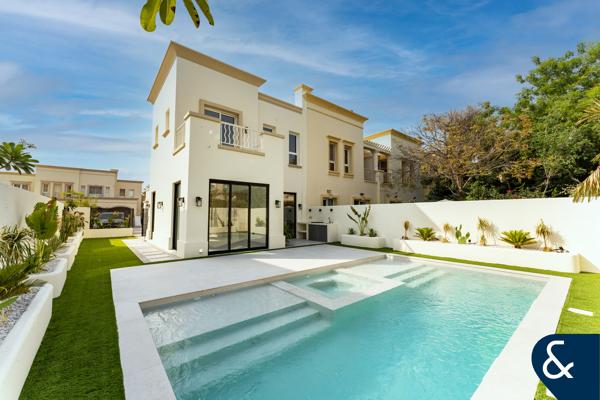 One of a Kind | Fully Extended | 3-Bedroom