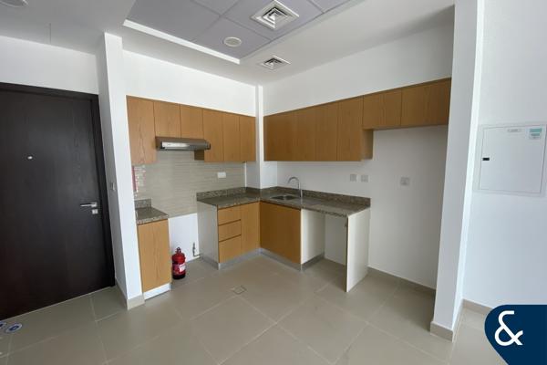 High Floor | Prime Location | 1 Bedroom