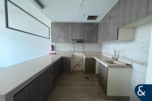 1 Bedroom | Unfurnished | Lake View