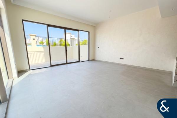 Single Row | 5 bedrooms | Great Location