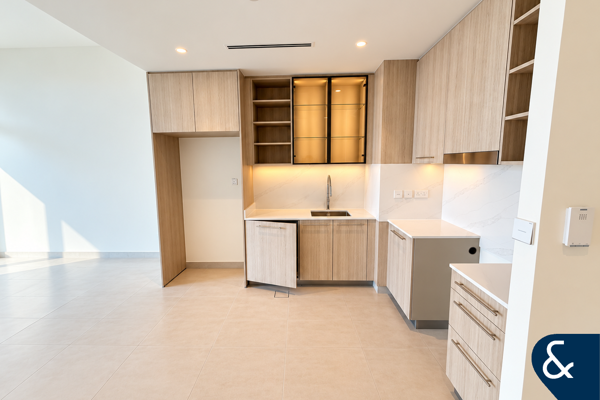 2 Bedroom | Blvd View | Building Specialist