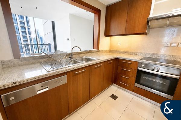Fountain View | Unfurnished | Plus Study