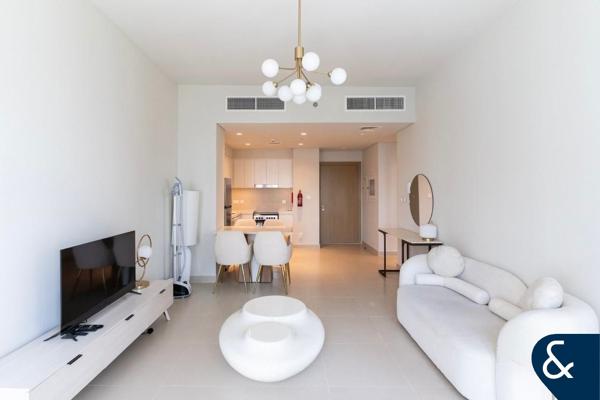 Vacant | Fully Furnished | Pool View