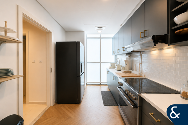 3 Br + Maid Duplex | Upgraded | Rare | VOT
