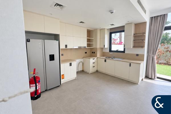 3 Bed + Maid | Unfurnished | Open Plan