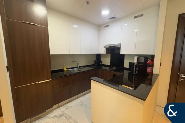 Premium Building | Vacant | Close to Downtown
