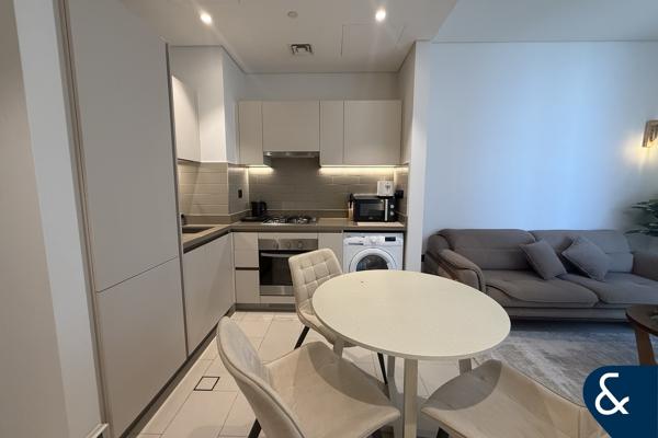 1 Bed | Upgraded | Vacant Now