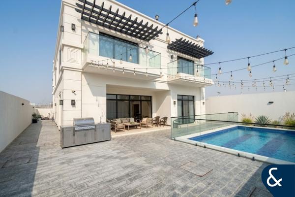 Custom Built | Vastu | Private Pool | 5 Bed