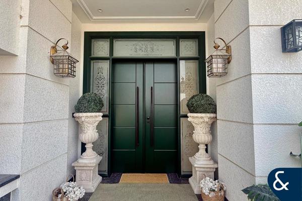 Custom Built | Vastu | Private Pool | 5 Bed