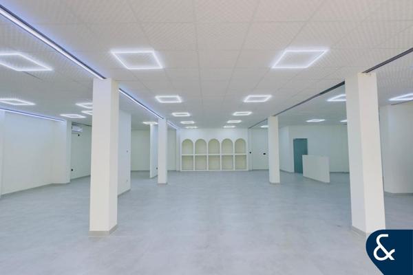 Road Facing | Refurbished | Fourcourt