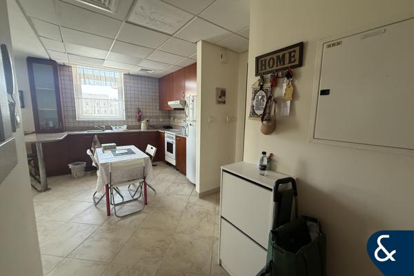 Spacious Studio | Vacant | Sherlock Circus