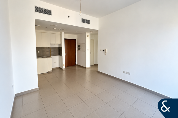 Unfurnished | Vacant | Townhouse View