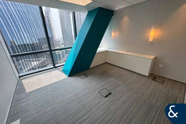 Panoramic Burj Views | Fitted | Grade A