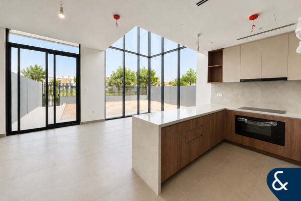 Close To Pool | 4 Bedroom G+1 | Available
