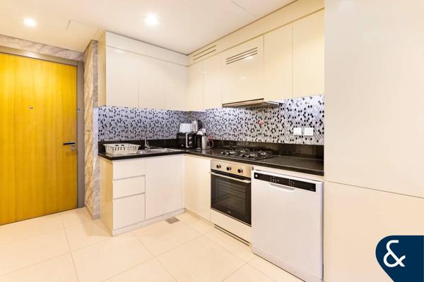 2 Bedrooms | Furnished Apartment | Upgraded