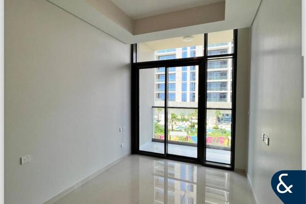 One Bedroom | UmFurnished | Available Flat