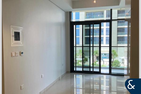 One Bedroom | UmFurnished | Available Flat