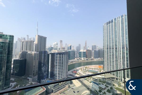 Brand New | Burj Khalifa View | Modern Look