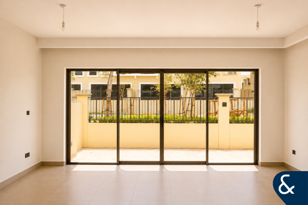 True Corner | Flexible Cheques | Large Plot