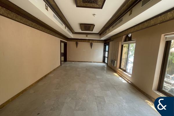 Prime Location | Open Plan Living | Vacant