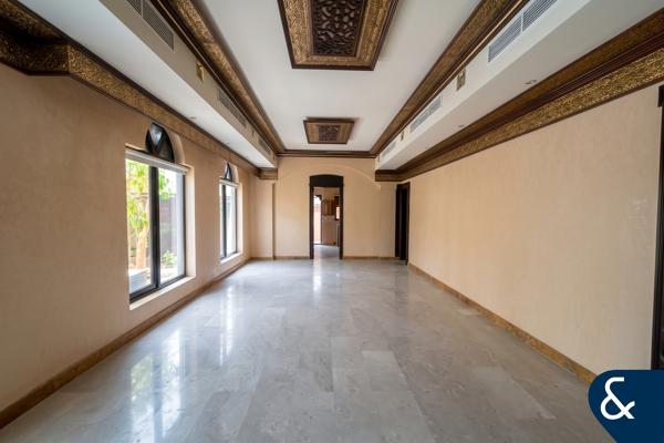 Prime Location | Open Plan Living | Vacant